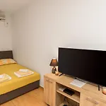 Studio Apartment Ogi